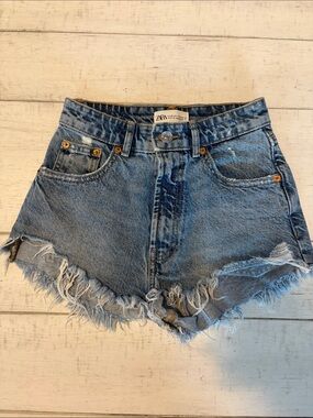 Zara Light Blue Frayed Hem Denim Shorts